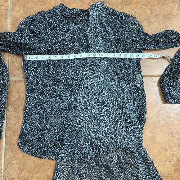 Balenciaga Silk Scarf Sheer Blouse size 40 - Picture 11 of 12